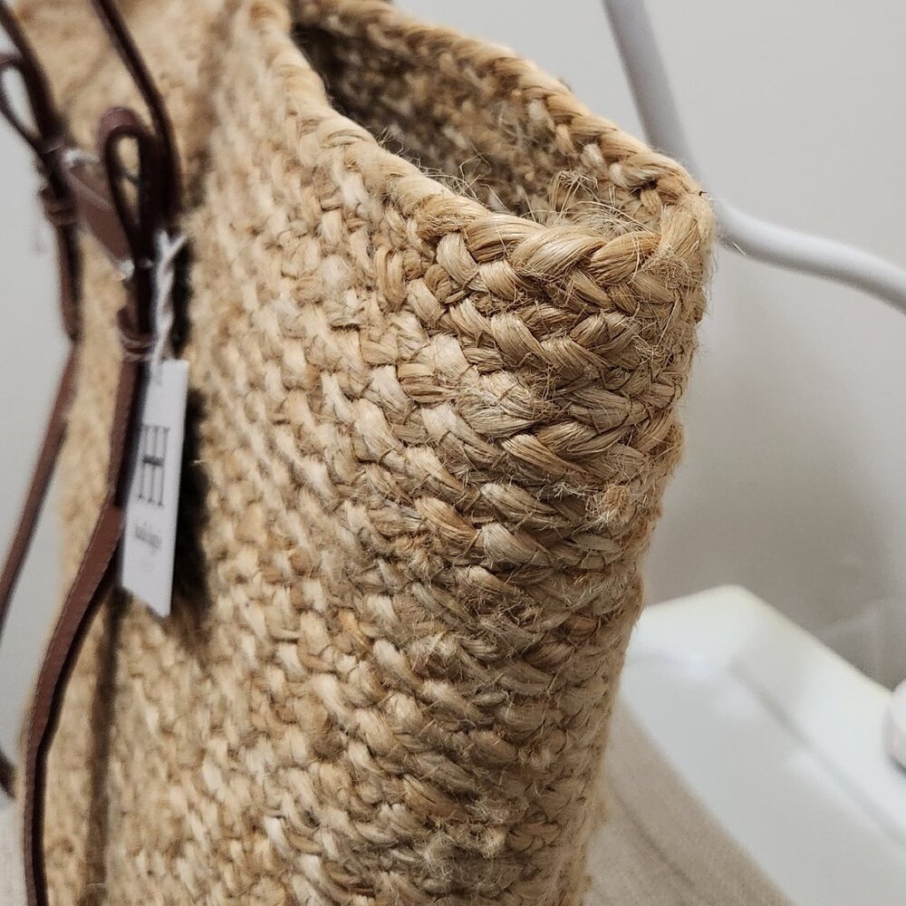 SUMMER SALE $14 LIMITED TIMEHAUTE HIPPE Woven Bag Drop - Picture 3 of 6